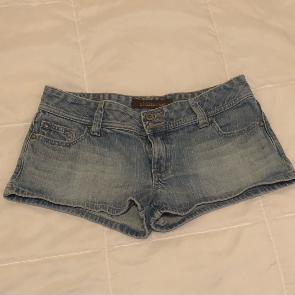Hollister light wash denim shorts